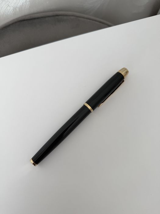 Ручка Parker пірʼя
