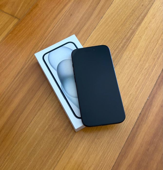 iPhone 15 128GB Preto
