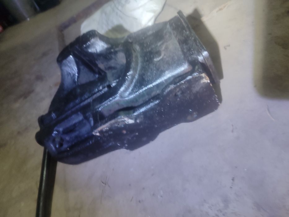 Тиски слесарные 120 с наковальней