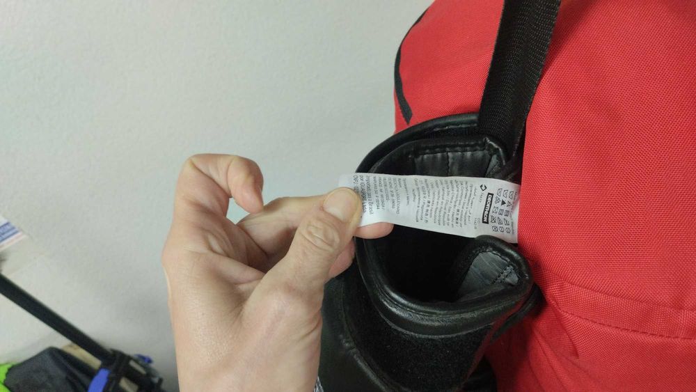 Worek treningowy 850, uchwyt do worka i rękawice bokserskie