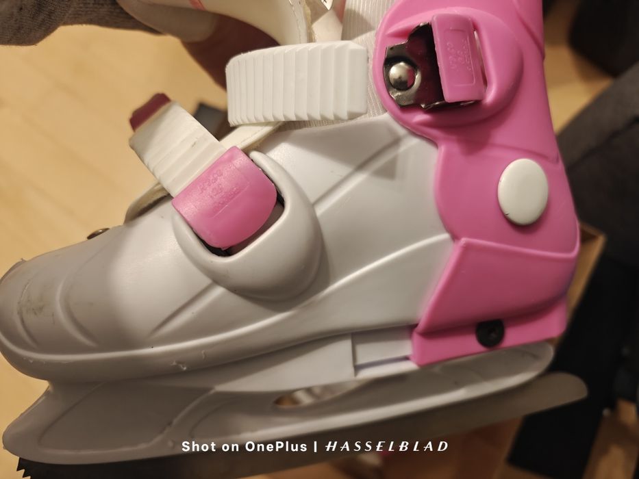 Łyżwy diecięce regulowane 33-36