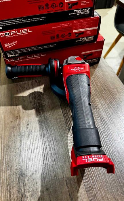 Szlifierka kątowa Milwaukee 2880-20 M18 FUEL 115-125mm nowa faktura