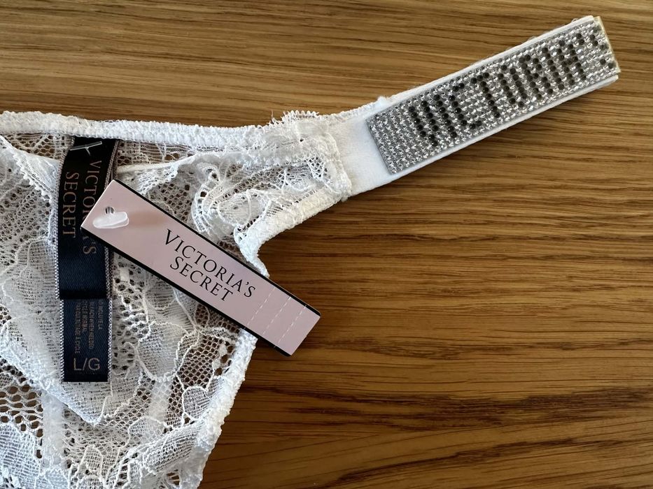 Komplet bielizny Victoria’s Secret 85B stanik + stringi 85B 38B