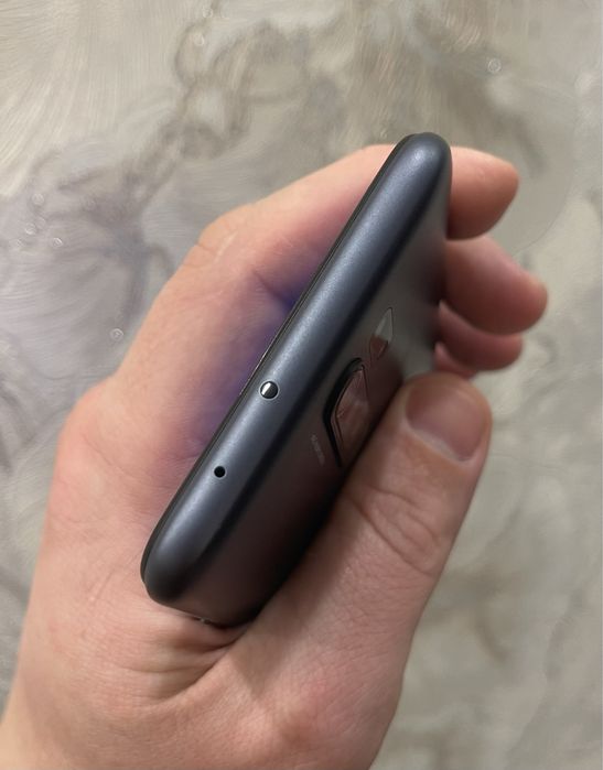 Мобильный телефон Xiaomi Redmi 9 3/32gb под ремонт