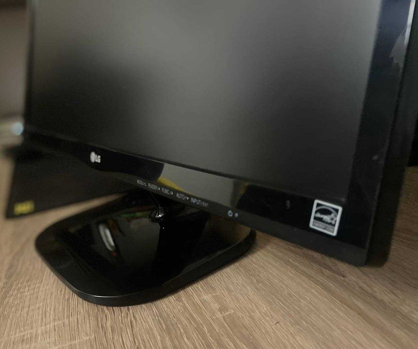 Монітор LG 22MP48A  21.5'' дюйми