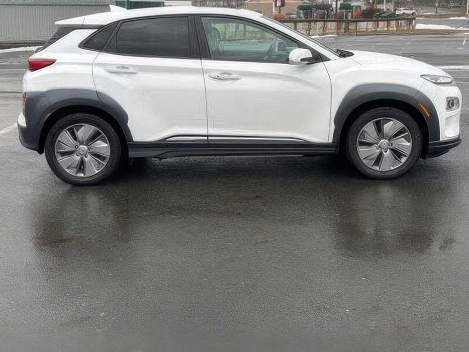 Hyundai Kona Electric Limited      2021
