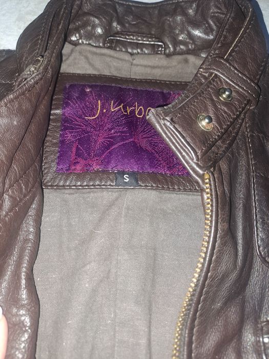 Casaco de couro castanho