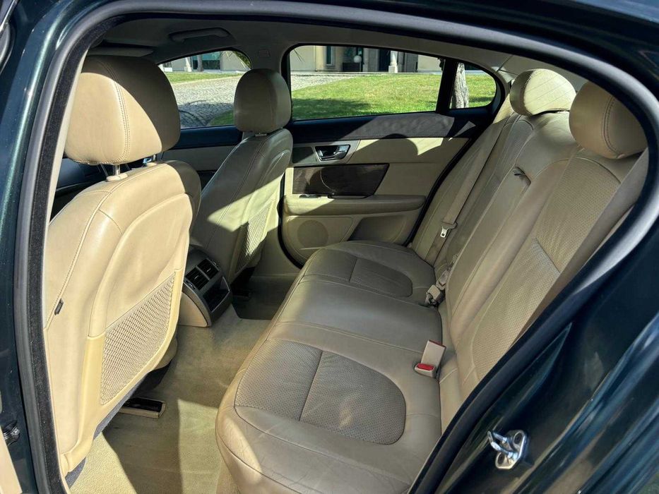 JAGUAR XF 2.7 D V6 Premium Luxury
