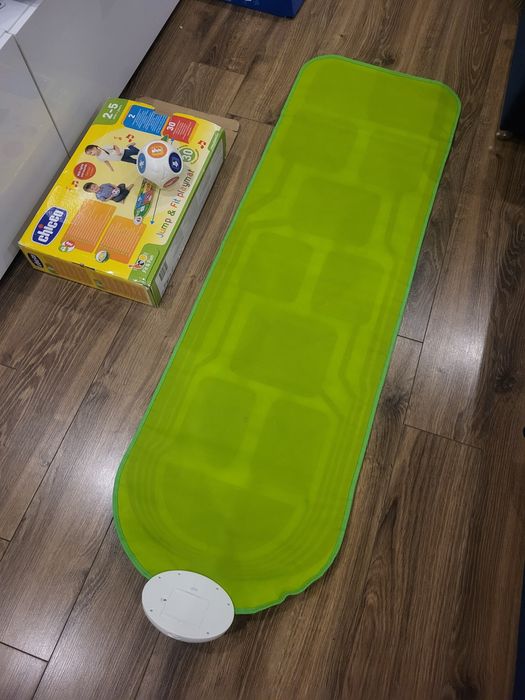 Chicco mata do gry w klasy.