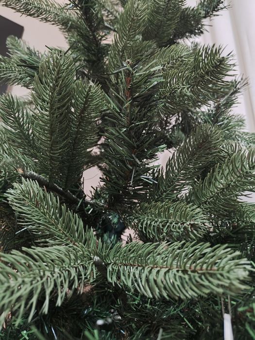 Штучна ялинка 1,8