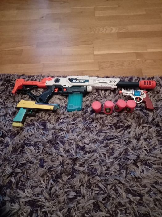Pistolety Nerf strzałki