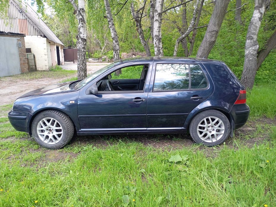 В рассрочку Volkswagen Golf 4
