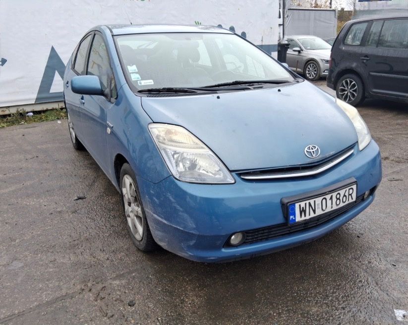 Продам Toyota Prius
