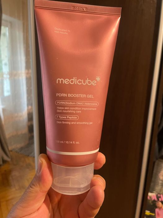 Гель-бустер с 7 полинуклеотидами и пептидами Medicube Pdrn Booster Gel