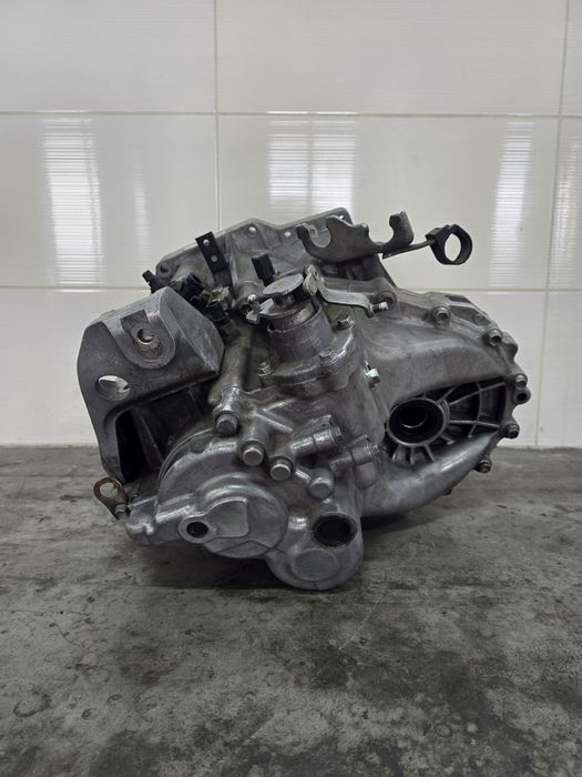 Коробка передач 5-ступческая Suzuki SX4 2006-2013 1.6 DDIS