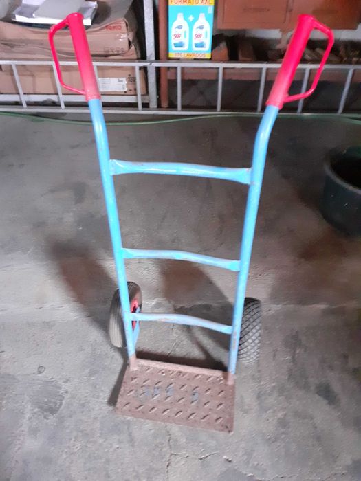 Carrinho de armazém