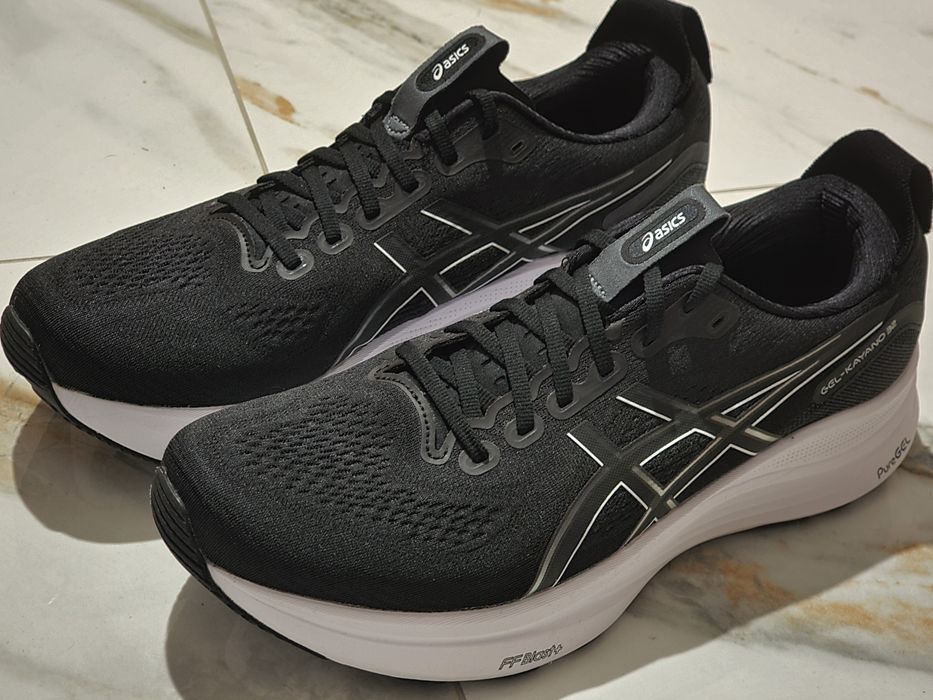 Оригінал 100% чоловічі кросівки asics gel kayano 32  euro 45