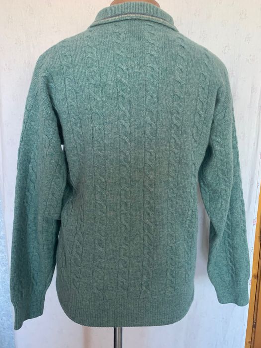 Вовняний жіночий светр бірюзового кольору.Розмір XL.