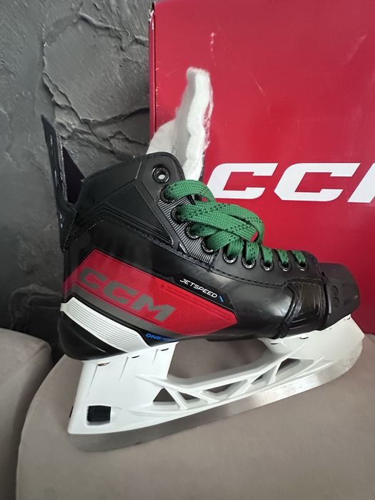 ковзани CCM Jetspeed FT670