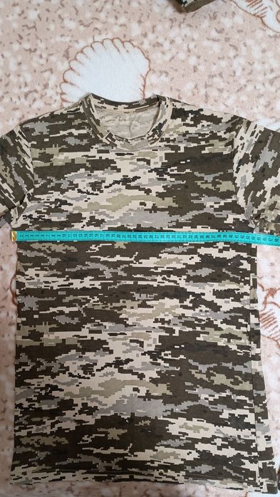 Речі для військового або курсанта 44-46 р.Бушлат, шапка,футболки.