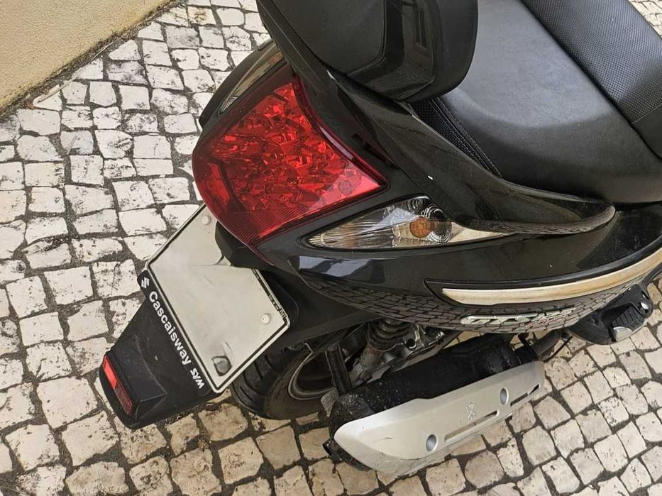 Moto Scooter SYM GTS 125cc EVO