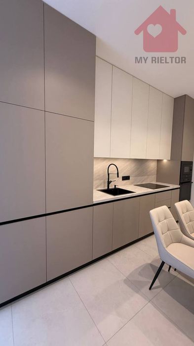 Продаж 1,5 квартири ЖК Uzh Towers - View 2