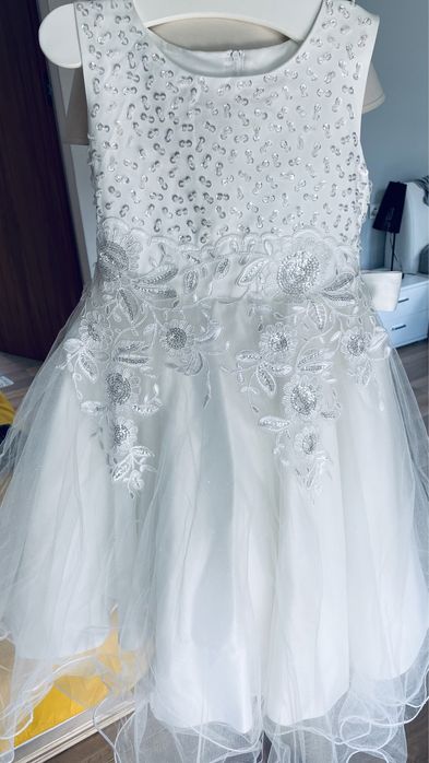 Sukienka komunia okolicznościowa made in france piękna wiek 9-10 lat