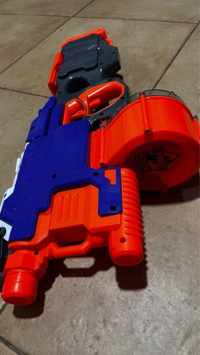 Nerf elite бластер