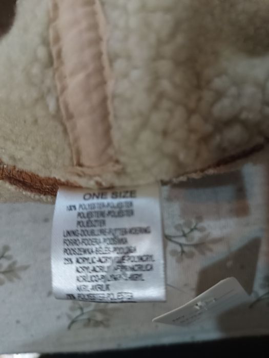 Ciepła Czapka Zimowa Bucket Hat – Styl Retro / Sherpa / Karmelowa