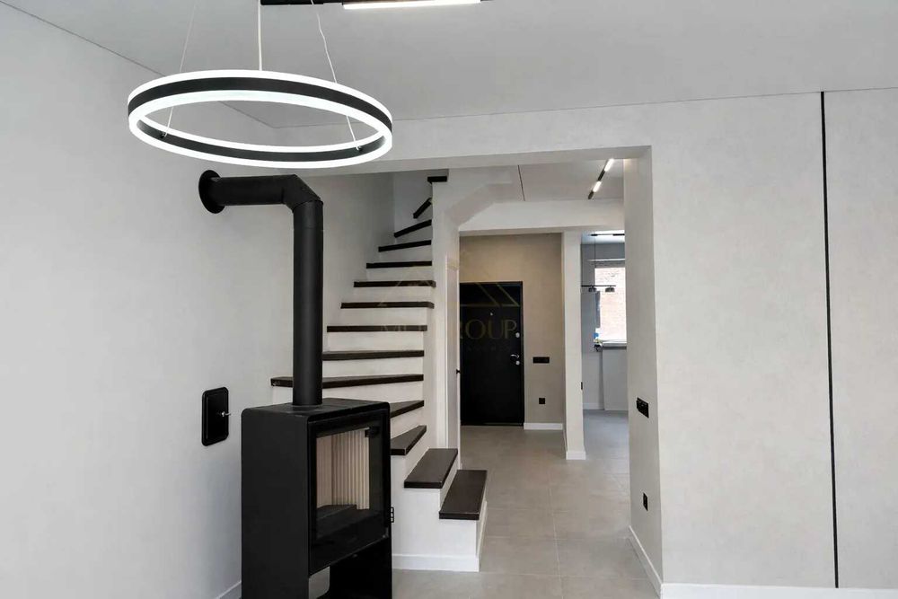 Продається таунхаус з ремонтом біля Калинової Слободи