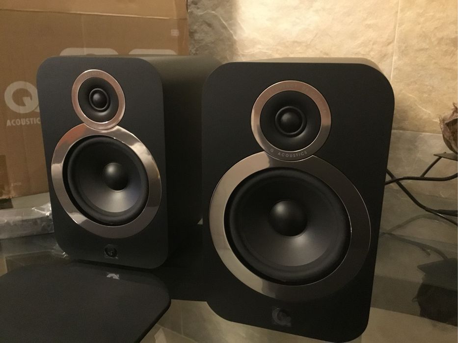 Colunas QAcoustics 3030i
