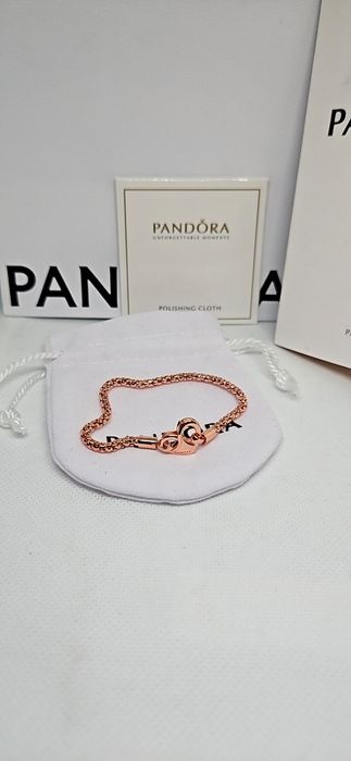 Piekna bransoletka Pandora 19 cm