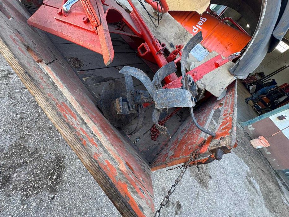 Trator de varais/ volante com reboque