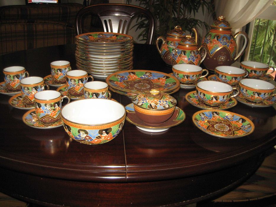 Serviço Chá e Café porcelana japonesa, pintada à mão, anos 1910, raro