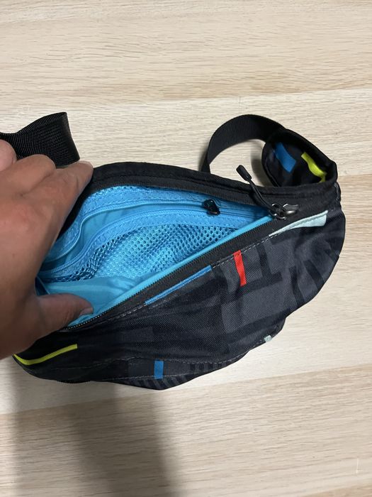 Bolsa se cintura nike