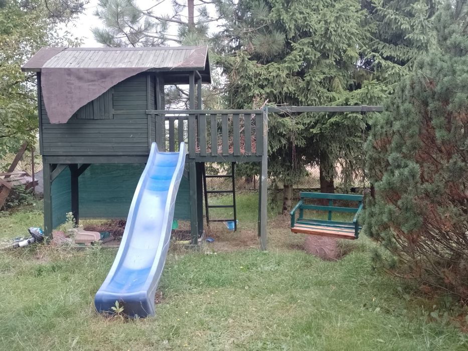 Sprzedam domek ze zjezdzalnią