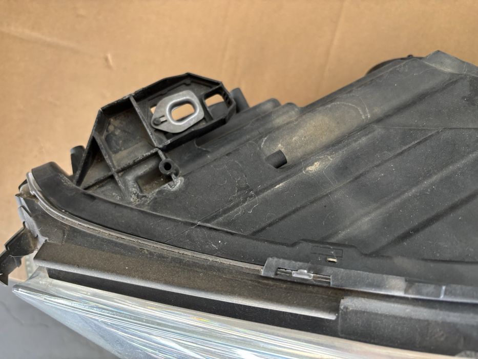 Otica esquerda mercedes classe A w176