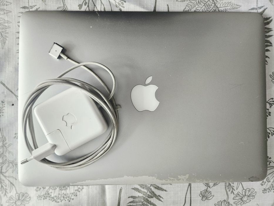 Laptop dla nastolatki MacBook Air 13