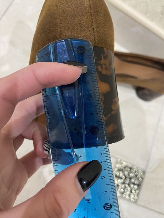 Продам туфлі