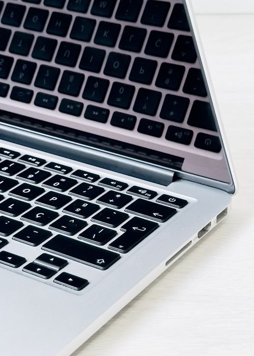 MacBook Pro 13", Late 2015 – Excellent Condition64752348165121122