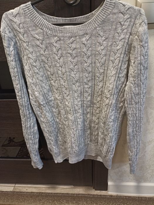 Свитер женский,брендовый HM