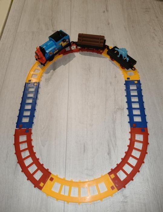 Дві залізні дороги поїзд залізна дорога поїзд потяг рейси