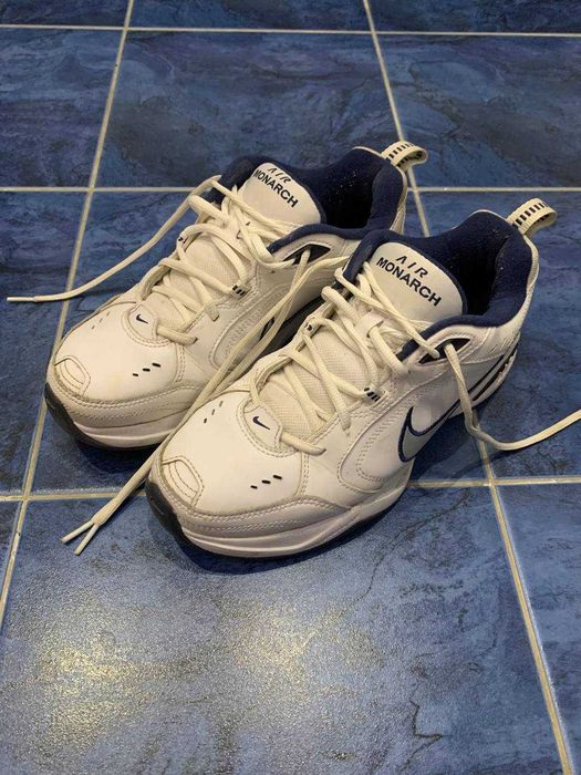 Кросівки чоловічі Nike Air Monarch IV White 42р