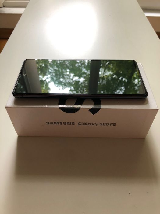 Samsung S20 FE granatowy