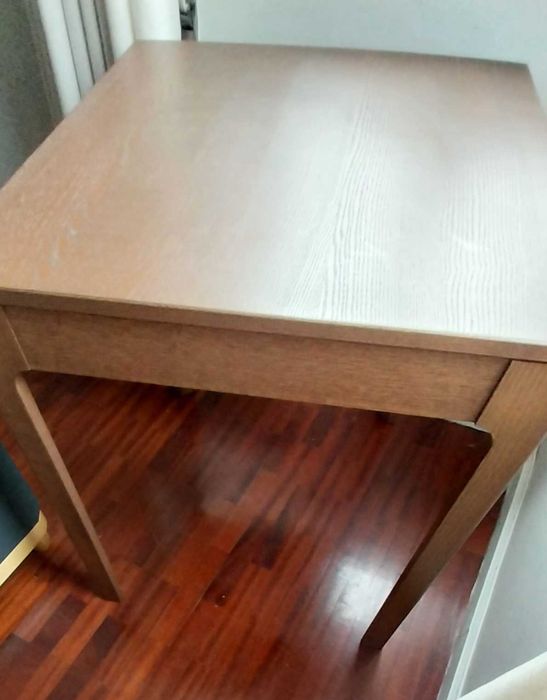 Mesa extensível (semi-novo) 2-4 pax