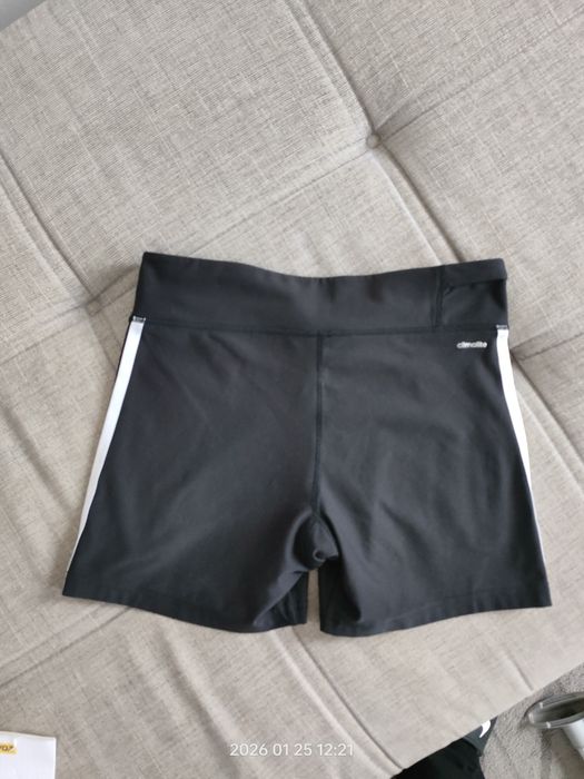 Krótkie spodenki Adidas rozmiar S