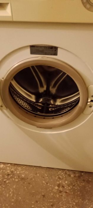 Продам пральну машинку Zanussi (32 см)
