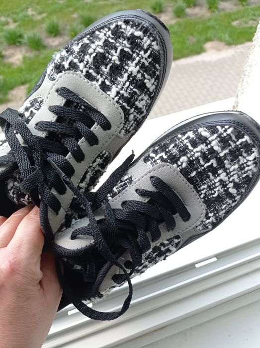 Buty damskie sportowe