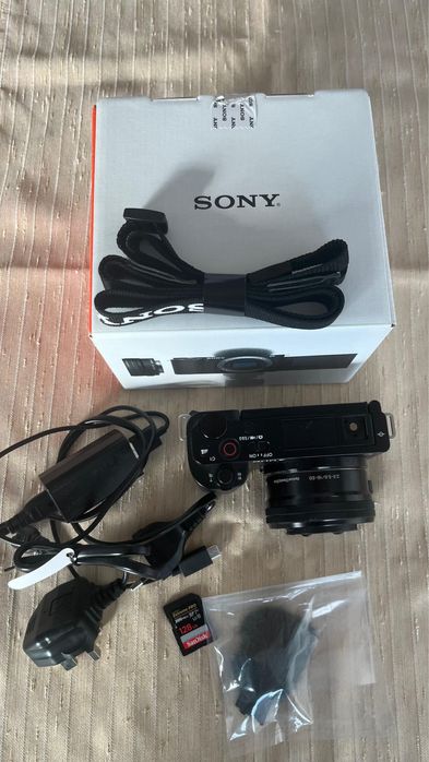 Máquina Sony ZV-E10