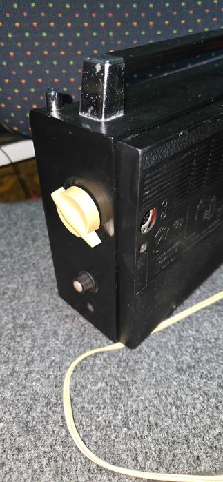 Вінтажний  радіоприймач радіо VEF-201 з FM робочий